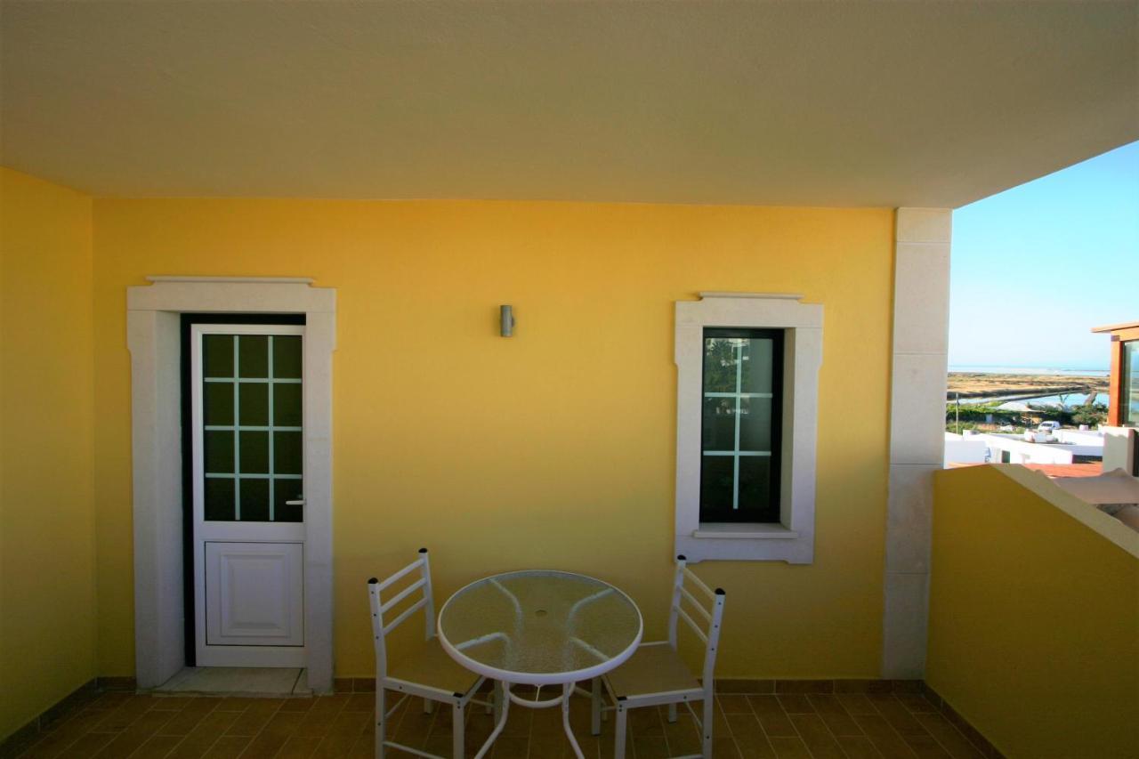 Villa Vista Mar Piscina Suites Fuzeta Eksteriør bilde